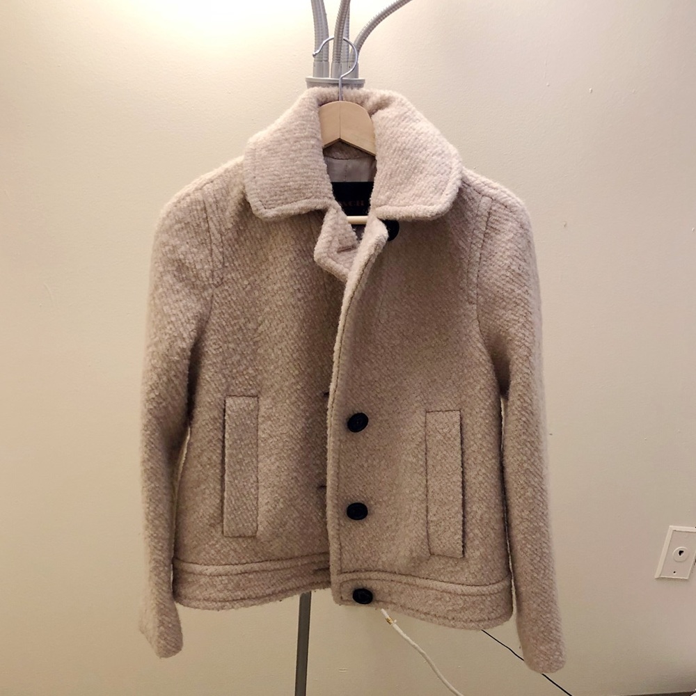 Nice Coach white/creamy color coat/ jacket